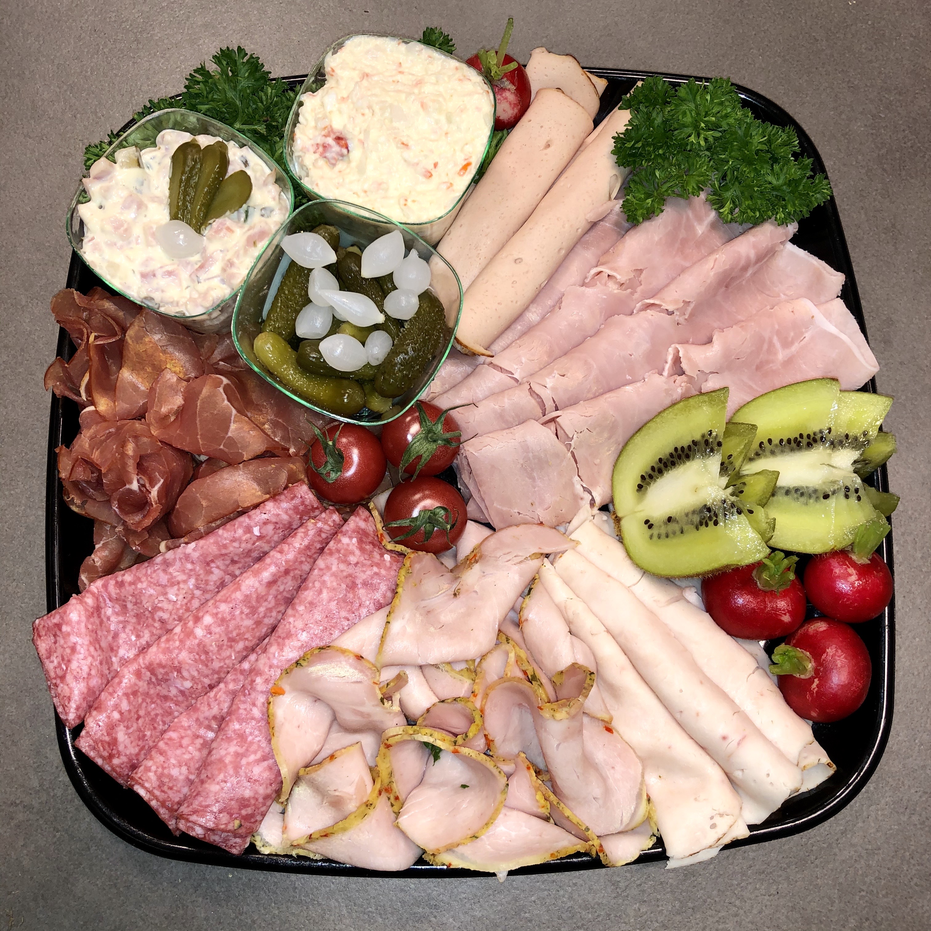 Charcuterie schotel (± 180 g) Te bestellen vanaf 4 personen